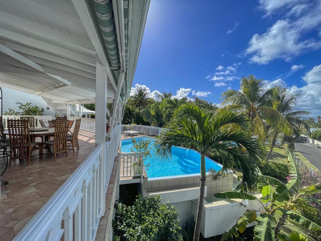 A louer villa vue mer le moule Guadeloupe-Terrasse-11